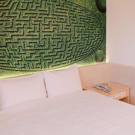 Hotel Kiwi-Taichung Station Branch 1 Extérieur photo