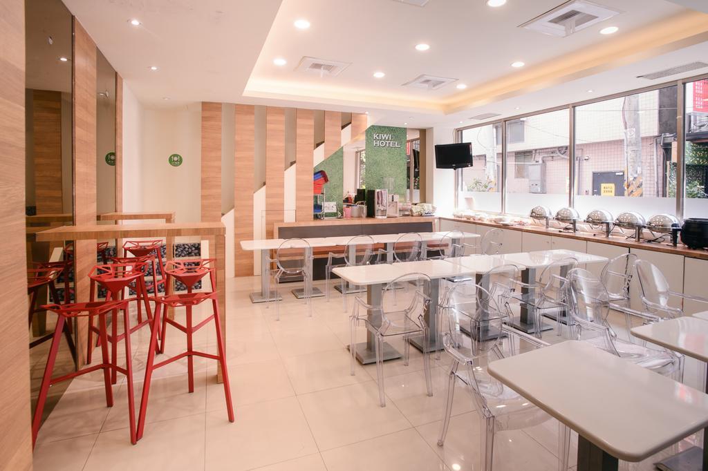 Hotel Kiwi-Taichung Station Branch 1 Extérieur photo