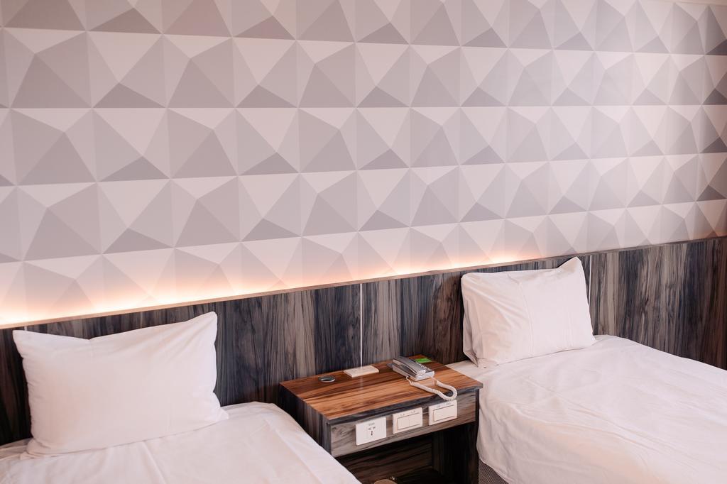 Hotel Kiwi-Taichung Station Branch 1 Extérieur photo