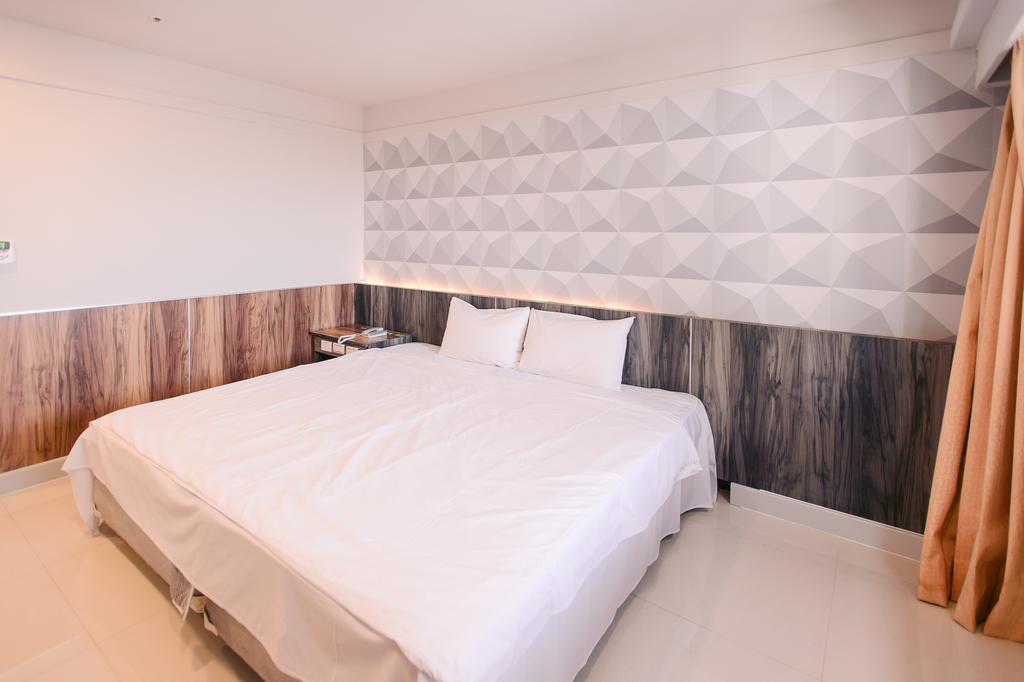 Hotel Kiwi-Taichung Station Branch 1 Extérieur photo