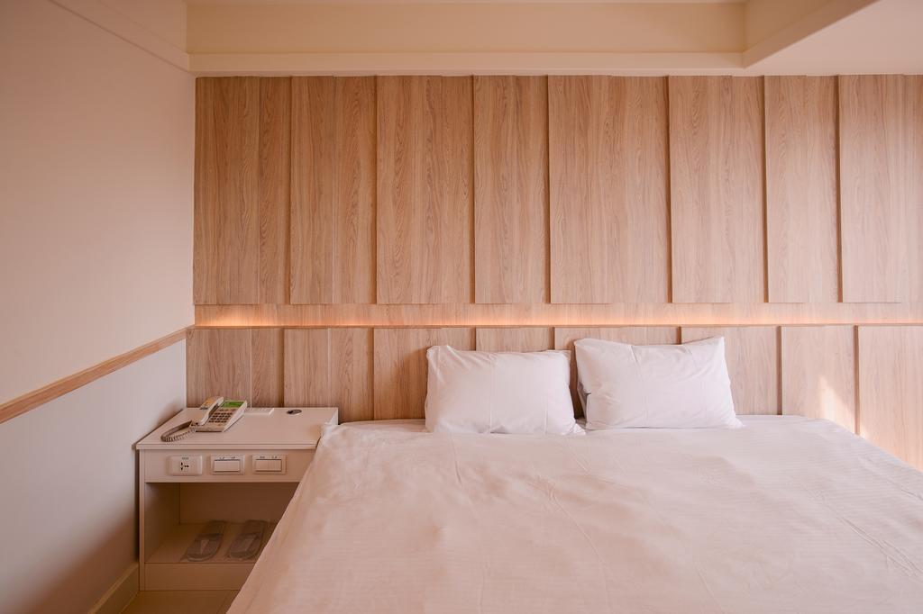Hotel Kiwi-Taichung Station Branch 1 Extérieur photo
