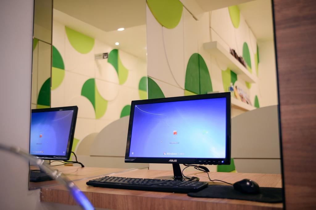 Hotel Kiwi-Taichung Station Branch 1 Extérieur photo